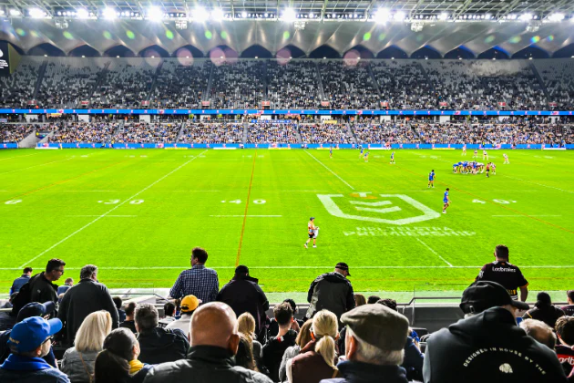 Round 24 - Eels v Cowboys - Cumberland Lounge - Image 3