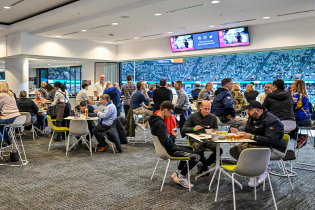 Round 21 - Eels v Panthers - Cumberland Lounge - Image 6