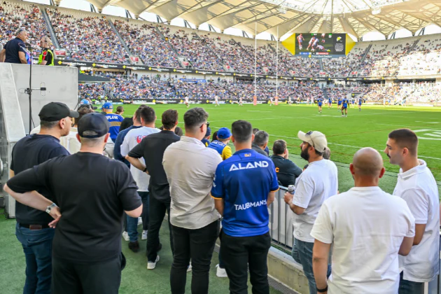 Round 21 - Eels v Panthers - Field Club - Image 6